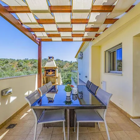 Casa Joao By *